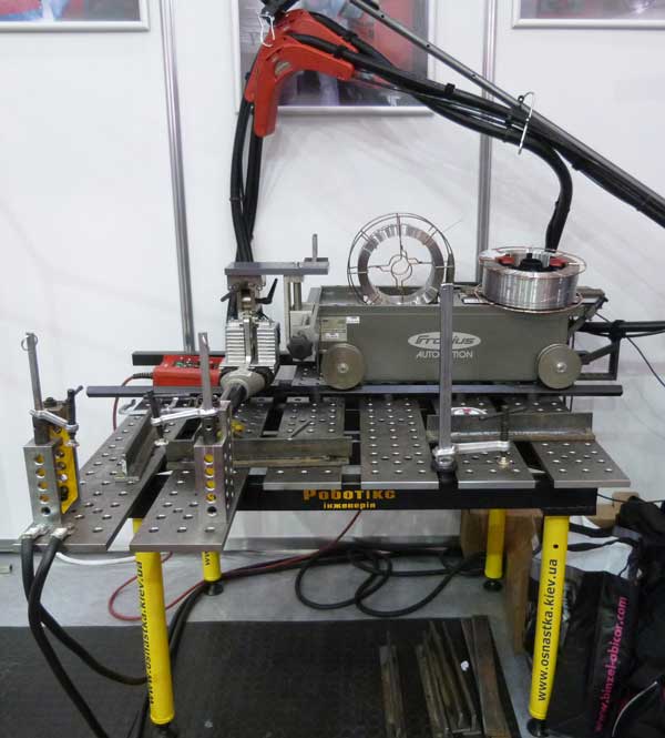 Автоматизированная система тандем-сварки Fronius CMT Twin + сварочный монтажный стол BuildPro от Роботикс Инженерия